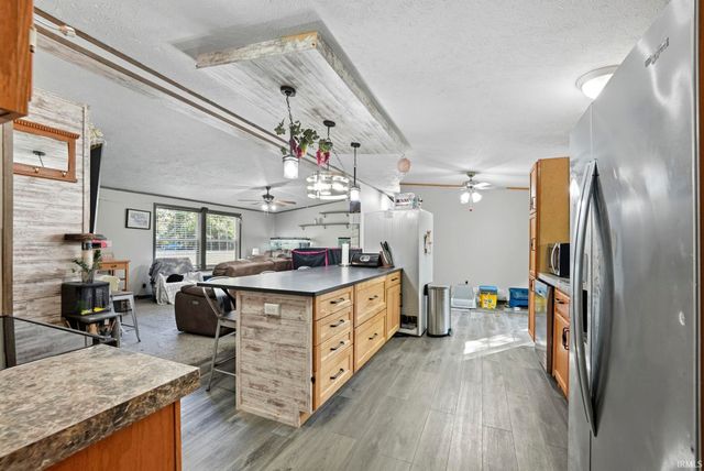 995 E 625, Fremont, IN 46737