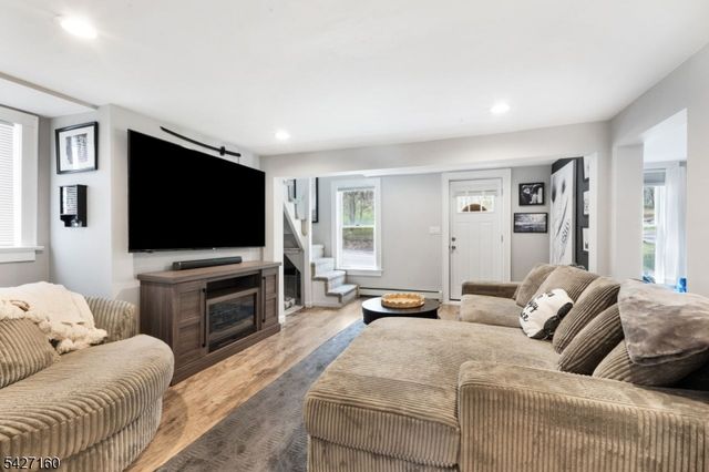 290 Schooleys Mountain Rd, Washington Twp., NJ 07853