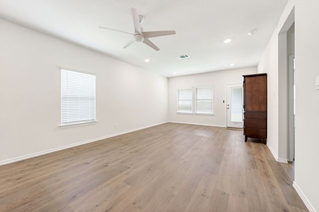908 Hay Loft Lane, Royse City, TX 75189