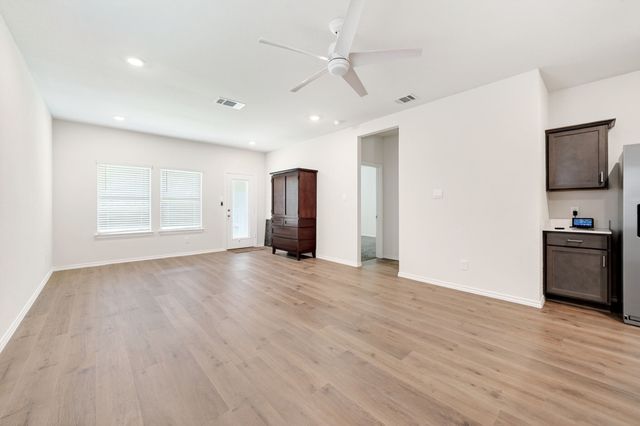 908 Hay Loft Lane, Royse City, TX 75189
