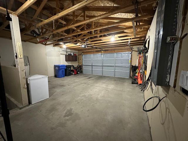 2103 52nd Street S, Fargo, ND 58103