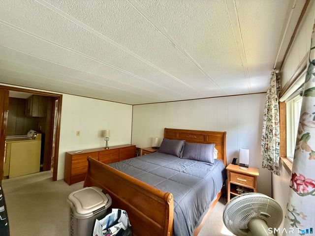 14 Arapaho Drive, East Hartford, CT 06118