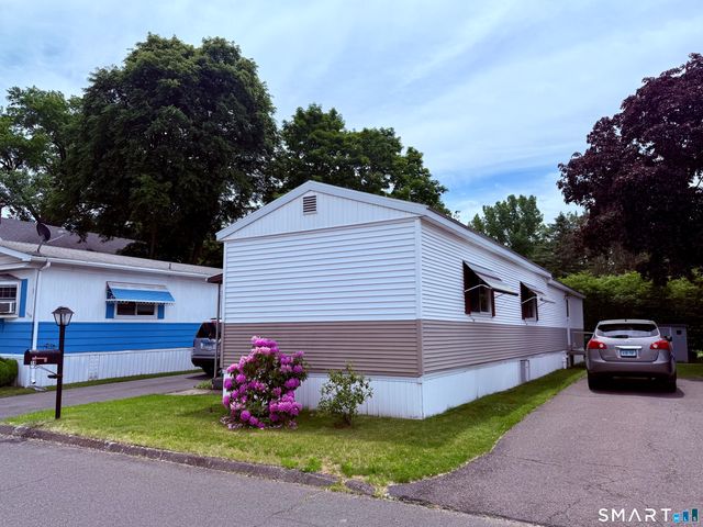 14 Arapaho Drive, East Hartford, CT 06118