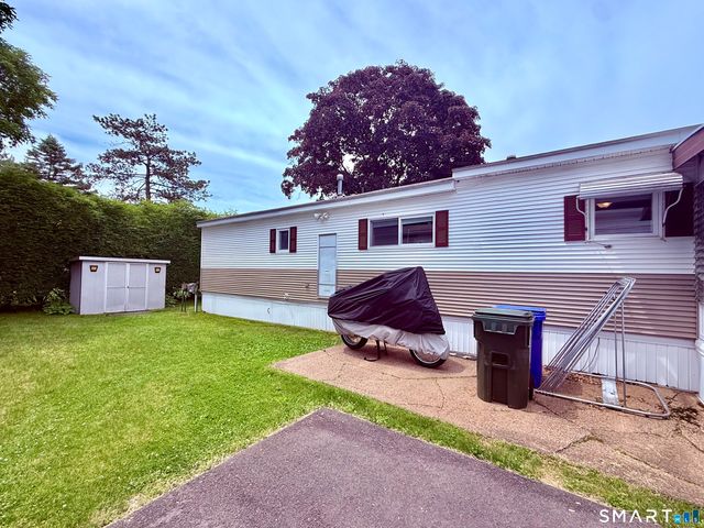 14 Arapaho Drive, East Hartford, CT 06118
