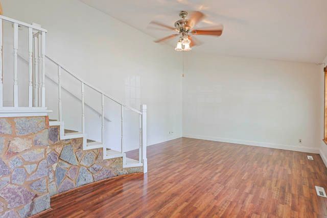 1000 Adams Court, Carpentersville, IL 60110