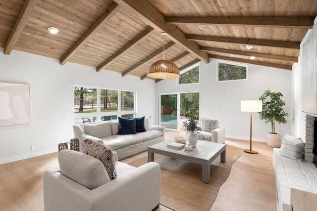 894 Lockhaven Drive, Los Altos, CA 94024