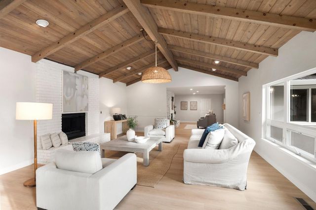 894 Lockhaven Drive, Los Altos, CA 94024