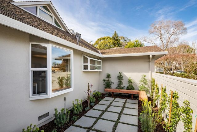 894 Lockhaven Drive, Los Altos, CA 94024