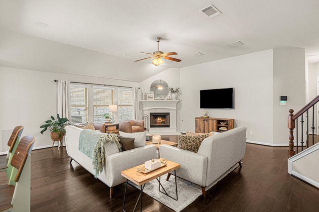 194 Sugar CRK, Buda, TX 78610