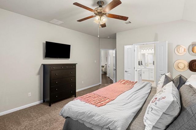 194 Sugar CRK, Buda, TX 78610