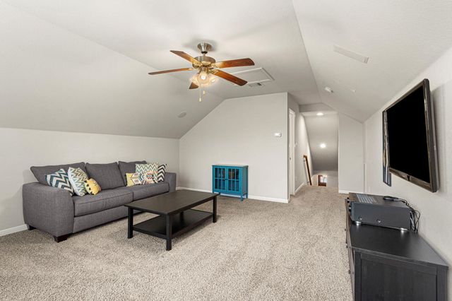 194 Sugar CRK, Buda, TX 78610