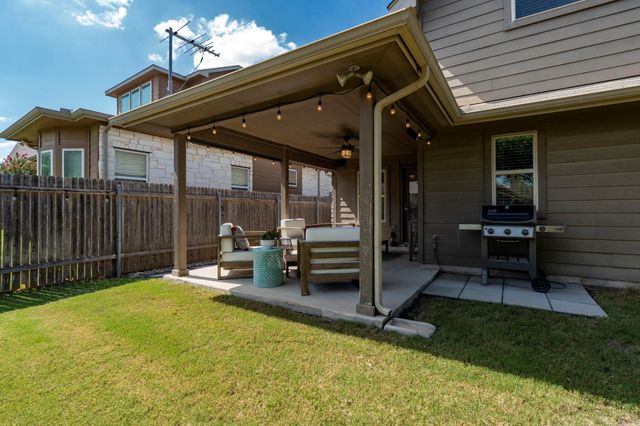 194 Sugar CRK, Buda, TX 78610