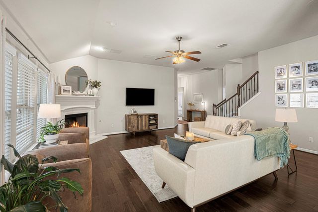 194 Sugar CRK, Buda, TX 78610