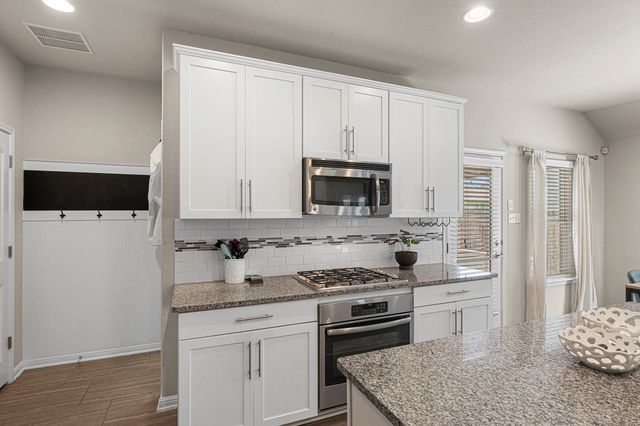 194 Sugar CRK, Buda, TX 78610