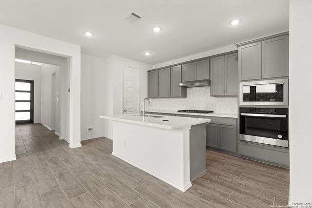 2629 White Willow, San Antonio, TX 78245