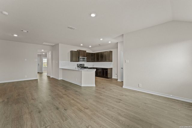 321 Singing Valley, Cibolo, TX 78108