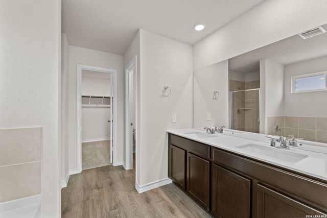 321 Singing Valley, Cibolo, TX 78108