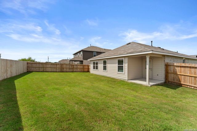 321 Singing Valley, Cibolo, TX 78108