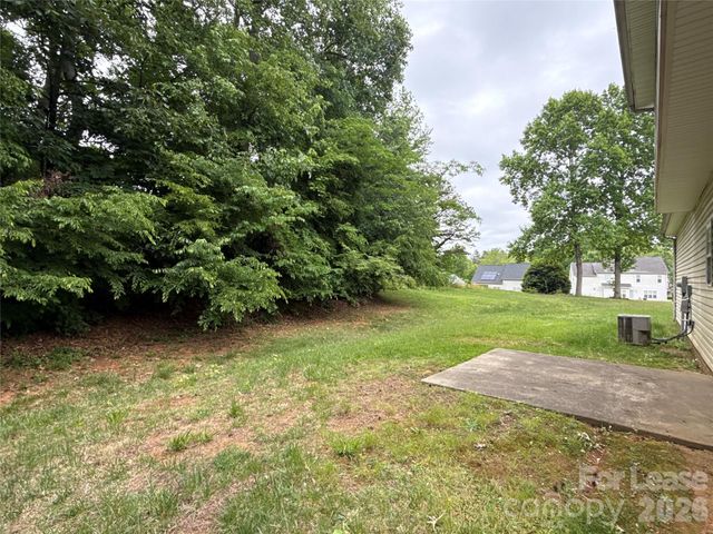 432 McGinn Grove Drive, Charlotte, NC 28216