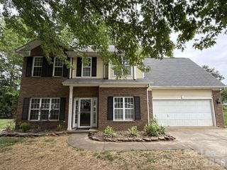 432 McGinn Grove Drive, Charlotte, NC 28216