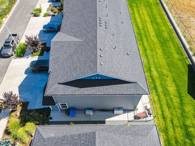 2024 SW Family Lane, Grants Pass, OR 97527