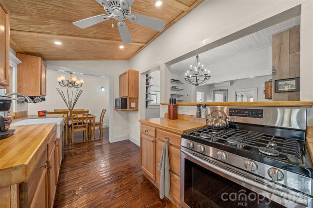 125 Timberline Drive, Maggie Valley, NC 28751