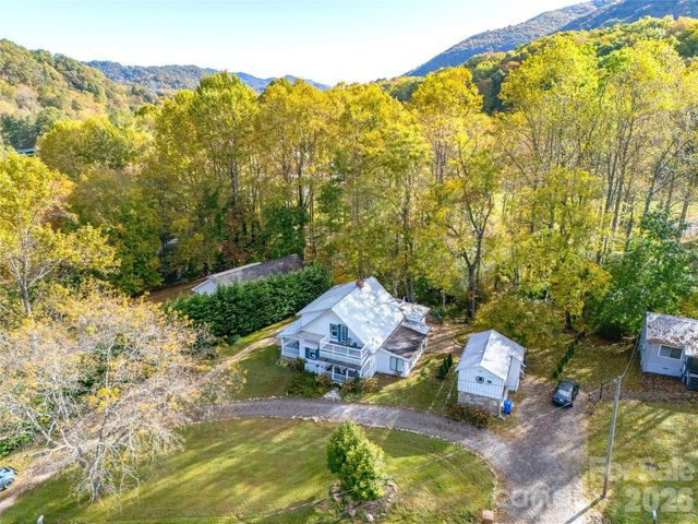 125 Timberline Drive, Maggie Valley, NC 28751