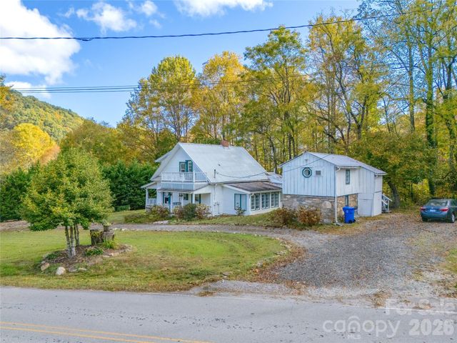 125 Timberline Drive, Maggie Valley, NC 28751