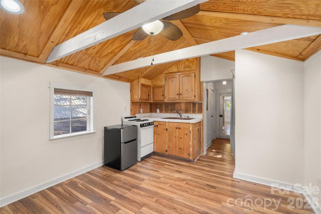 125 Timberline Drive, Maggie Valley, NC 28751