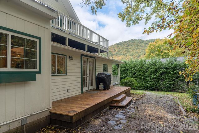 125 Timberline Drive, Maggie Valley, NC 28751