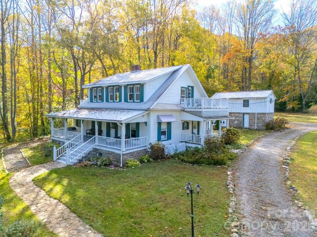 125 Timberline Drive, Maggie Valley, NC 28751