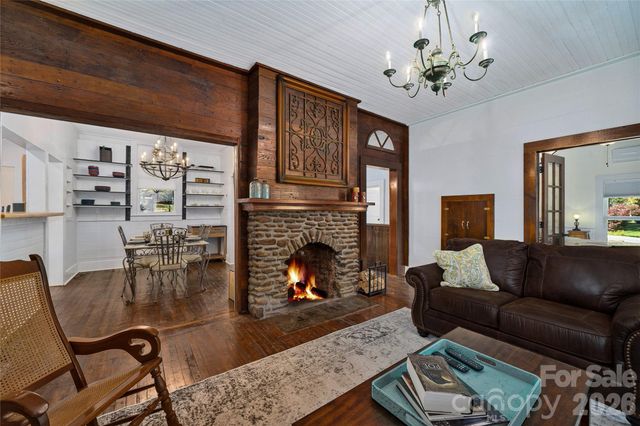 125 Timberline Drive, Maggie Valley, NC 28751