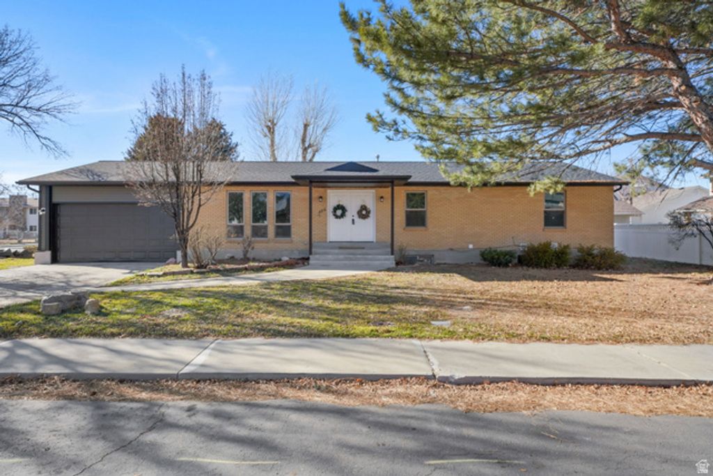 886 S 1240 E, Spanish Fork, UT 84660