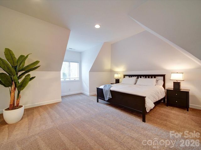 15708 Eagleview Drive, Charlotte, NC 28278