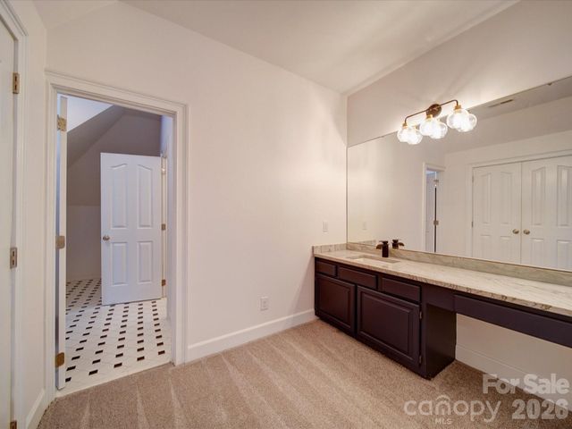 15708 Eagleview Drive, Charlotte, NC 28278