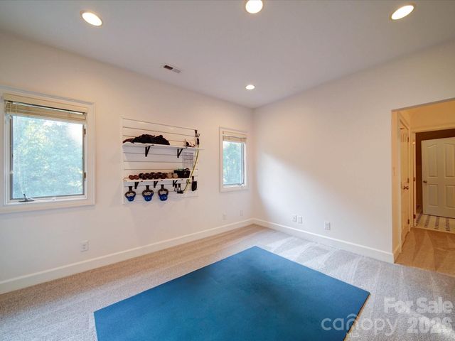 15708 Eagleview Drive, Charlotte, NC 28278