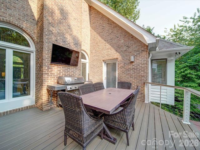 15708 Eagleview Drive, Charlotte, NC 28278