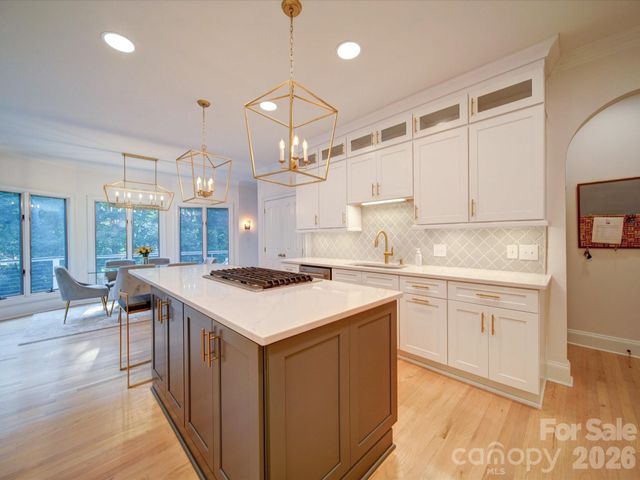15708 Eagleview Drive, Charlotte, NC 28278