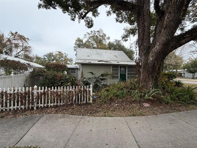 5450 10TH STREET, Zephyrhills, FL 33542