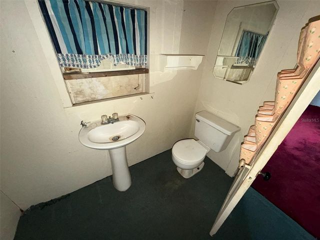 5450 10TH STREET, Zephyrhills, FL 33542