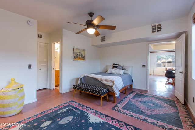 4202 E Camino De La Colina, Tucson, AZ 85711