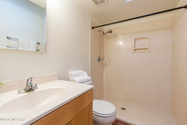 4202 E Camino De La Colina, Tucson, AZ 85711