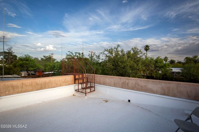 4202 E Camino De La Colina, Tucson, AZ 85711