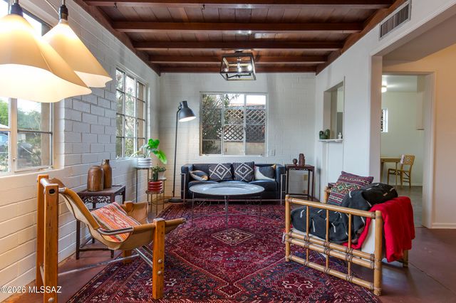 4202 E Camino De La Colina, Tucson, AZ 85711