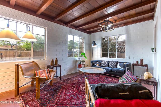 4202 E Camino De La Colina, Tucson, AZ 85711