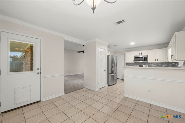 426 Armstrong Drive, Belton, TX 76513