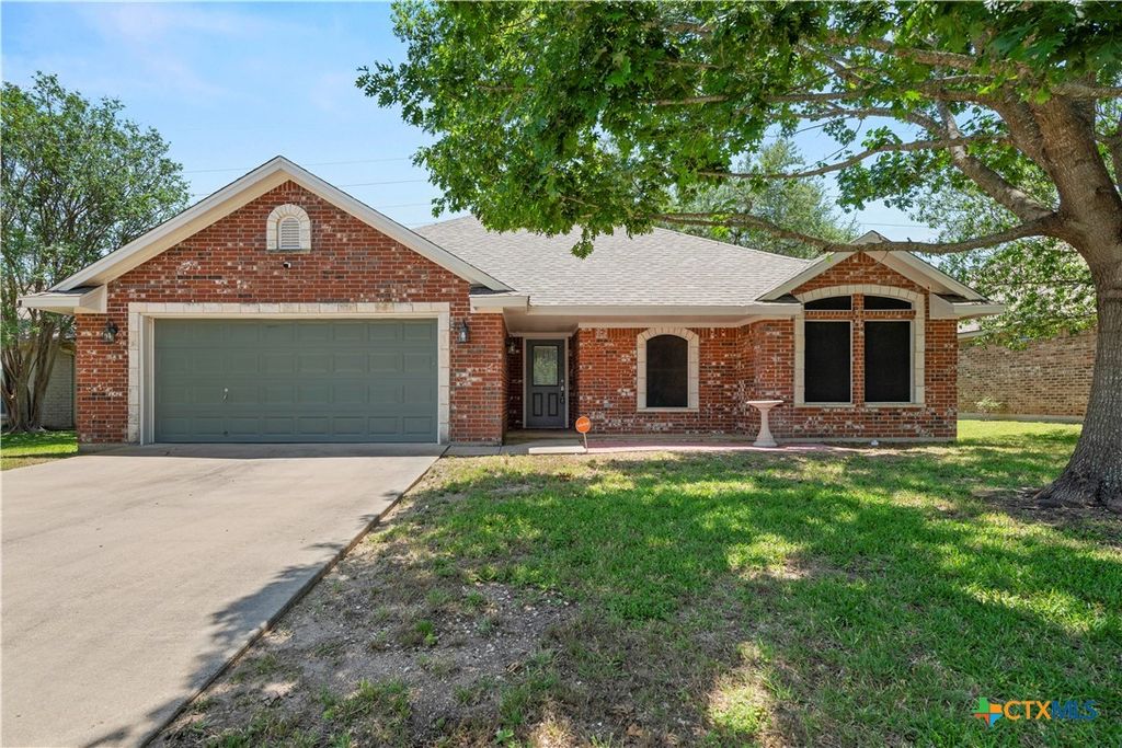 426 Armstrong Drive, Belton, TX 76513