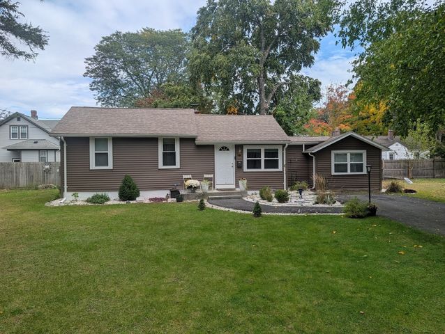 195 Ambrose, Springfield, MA 01109