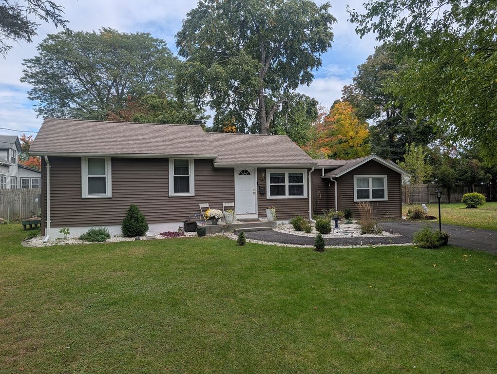 195 Ambrose, Springfield, MA 01109