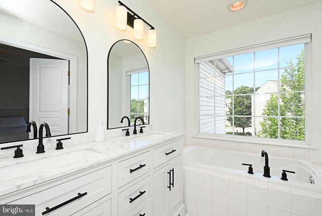 113 HUDSON DR, Phoenixville, PA 19460